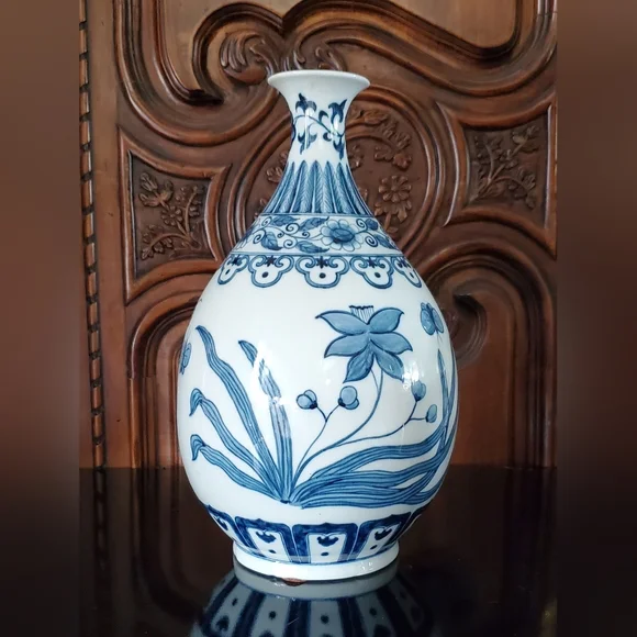 Vntg 12 1/2" Repo. 15th Century Ming Jongle Dynasty Bottle Vase by Andrea Sadek - Picture 9 of 10